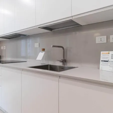 Italianway - Pindemonte 1 * Milano