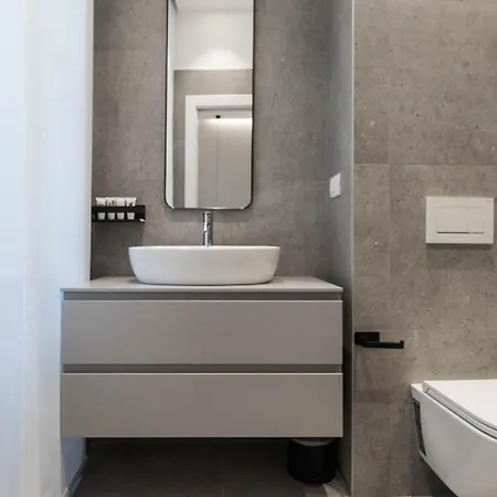 Italianway Comfort - Pindemonte 1 * Милан